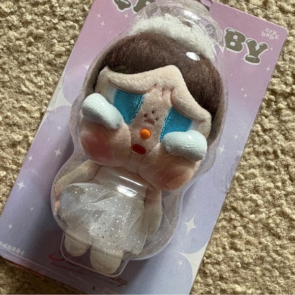 CRYBABY SHINY SHINY SERIES-Plush Pedant Blister Pack - Picture 3 of 5